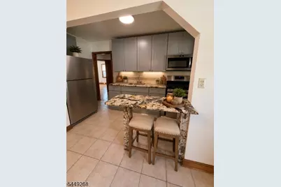 413 E 7th Ave, Roselle, NJ 07203 - Photo 3