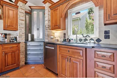200 McCosh Rd, Clifton, NJ 07043 - Photo 7