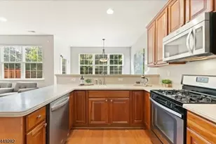 23 River Birch Cir, Montgomery Township, NJ 08540 - Photo 9