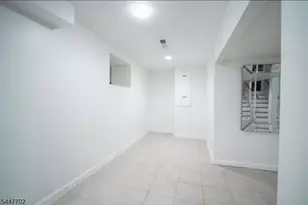 69 Ridge Dr, Livingston, NJ 07039 - Photo 33