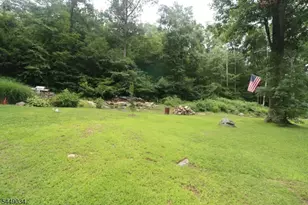 20 Mt Crest Rd, Jefferson Township, NJ 07438 - Photo 3