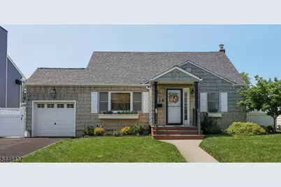 614 Fairway Rd, Linden, NJ 07036 - Photo 1