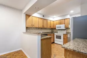 7 Dorset Ln, Bedminster Township, NJ 07921 - Photo 17