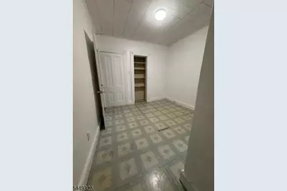 14 Wakeman Ave, Newark, NJ 07104 - Photo 9