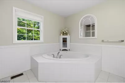22 Bracken Hill Rd, Hardyston Township, NJ 07419 - Photo 31