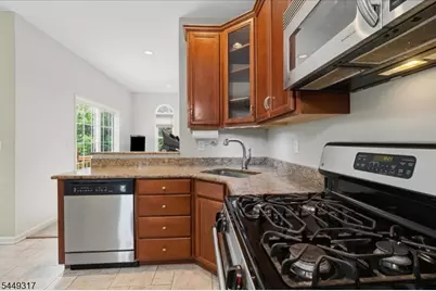22 Bracken Hill Rd, Hardyston Township, NJ 07419 - Photo 13