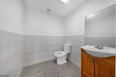 476 Bloy St, Hillside, NJ 07205 - Photo 11