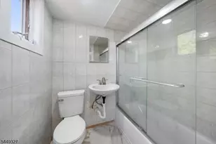 476 Bloy St, Hillside, NJ 07205 - Photo 23