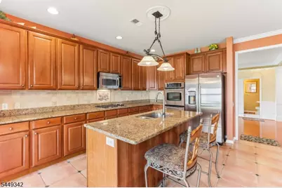 62 Hickory Hill Blvd #2001, Totowa, NJ 07512 - Photo 17