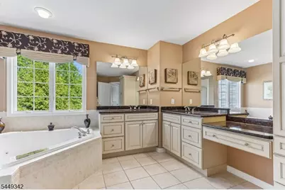 62 Hickory Hill Blvd #2001, Totowa, NJ 07512 - Photo 1