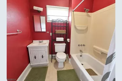 671 W 3rd St, Plainfield, NJ 07060 - Photo 15