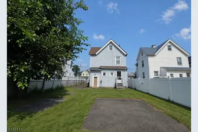 671 W 3rd St, Plainfield, NJ 07060 - Photo 3
