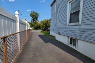 671 W 3rd St, Plainfield, NJ 07060 - Photo 13