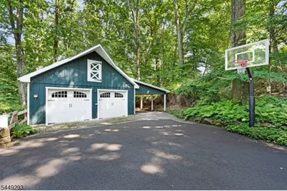 11 Summit Rd, Mendham Township, NJ 07945 - Photo 7