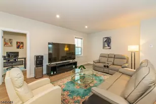 24 Willow Ln, Parsippany, NJ 07054 - Photo 5