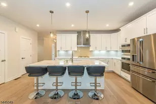 24 Willow Ln, Parsippany, NJ 07054 - Photo 3