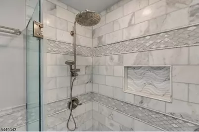 403 New Dover Rd, Woodbridge Township, NJ 07067 - Photo 23