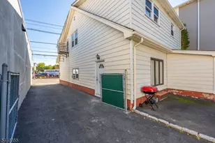 106 Broughton Ave, Bloomfield, NJ 07003 - Photo 3