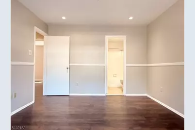 100 Wisbech Pl, Franklin Township, NJ 08873 - Photo 17