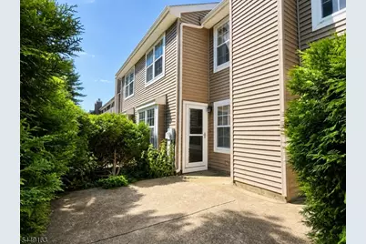 100 Wisbech Pl, Franklin Township, NJ 08873 - Photo 7