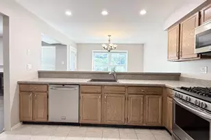 100 Wisbech Pl, Franklin Township, NJ 08873 - Photo 33