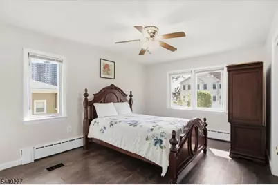 36 Oakland Ave, Franklin Township, NJ 08873 - Photo 13
