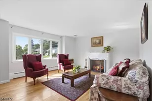 36 Oakland Ave, Franklin Township, NJ 08873 - Photo 5