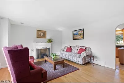 36 Oakland Ave, Franklin Township, NJ 08873 - Photo 5