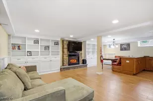 36 Oakland Ave, Franklin Township, NJ 08873 - Photo 25