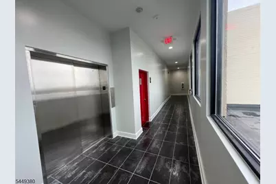 407 39th St, Union City, NJ 07087 - Photo 9