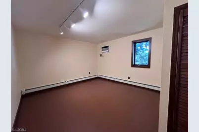 64 Clifton Blvd, Clifton, NJ 07011 - Photo 5