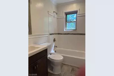 117 Treetop Ct #11, Bloomingdale, NJ 07403 - Photo 7