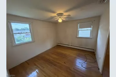 937 Douglas Terrace, Union Township, NJ 07083 - Photo 11