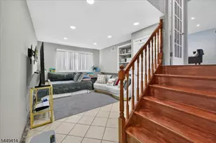 26 Cedar Dr, Rochelle Park Township, NJ 07662 - Photo 9