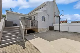 56 Chesapeake Ave, Parsippany, NJ 07034 - Photo 41