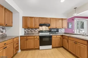 56 Chesapeake Ave, Parsippany, NJ 07034 - Photo 15