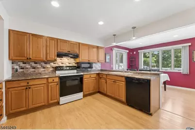 56 Chesapeake Ave, Parsippany, NJ 07034 - Photo 13