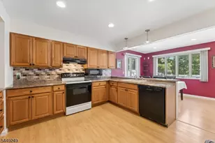 56 Chesapeake Ave, Parsippany, NJ 07034 - Photo 13