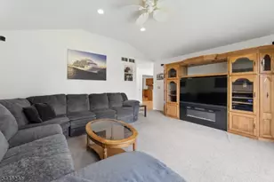 56 Chesapeake Ave, Parsippany, NJ 07034 - Photo 19