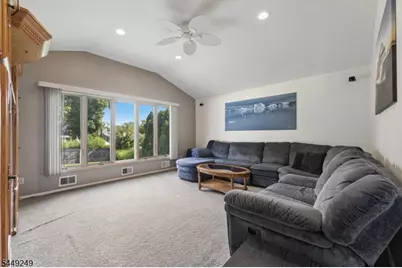 56 Chesapeake Ave, Parsippany, NJ 07034 - Photo 17