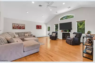 1245 Sunnyfield Ln, Scotch Plains Township, NJ 07076 - Photo 17