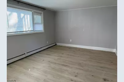 575 Rogers Dr, Roxbury Township, NJ 07850 - Photo 5