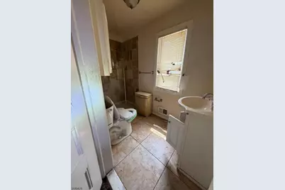 605 Park Ave, East Orange, NJ 07017 - Photo 11