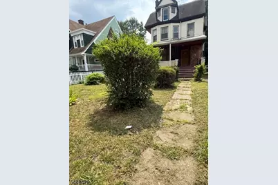 605 Park Ave, East Orange, NJ 07017 - Photo 3