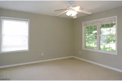 8 Entrance Ave, Morristown, NJ 07960 - Photo 5