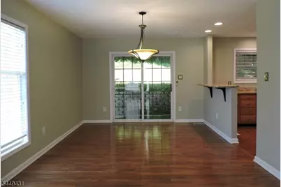 8 Entrance Ave, Morristown, NJ 07960 - Photo 3
