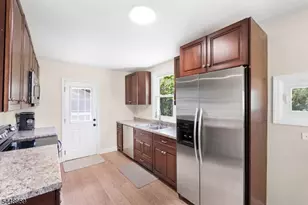 185 W Mountain Rd, Sparta Township, NJ 07871 - Photo 3