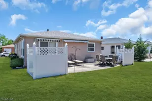 15 Capri Ct, Berkeley Township, NJ 08757 - Photo 7
