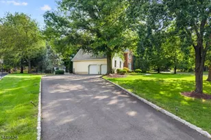 1 Layton Ct, Hillsborough Township, NJ 08844 - Photo 37