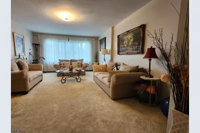 33 Livingston Ave #2, Lyndhurst Township, NJ 07071 - Photo 5